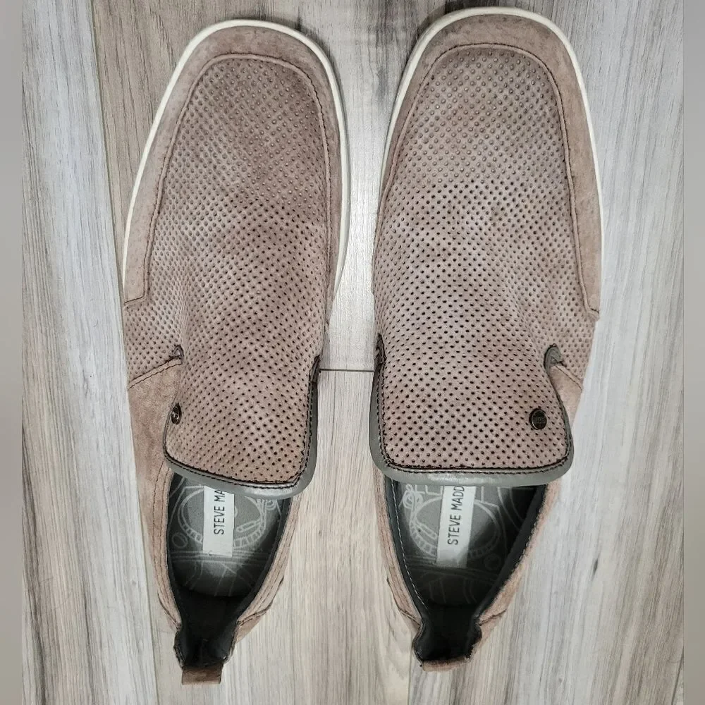 Steve madden slip on shoes